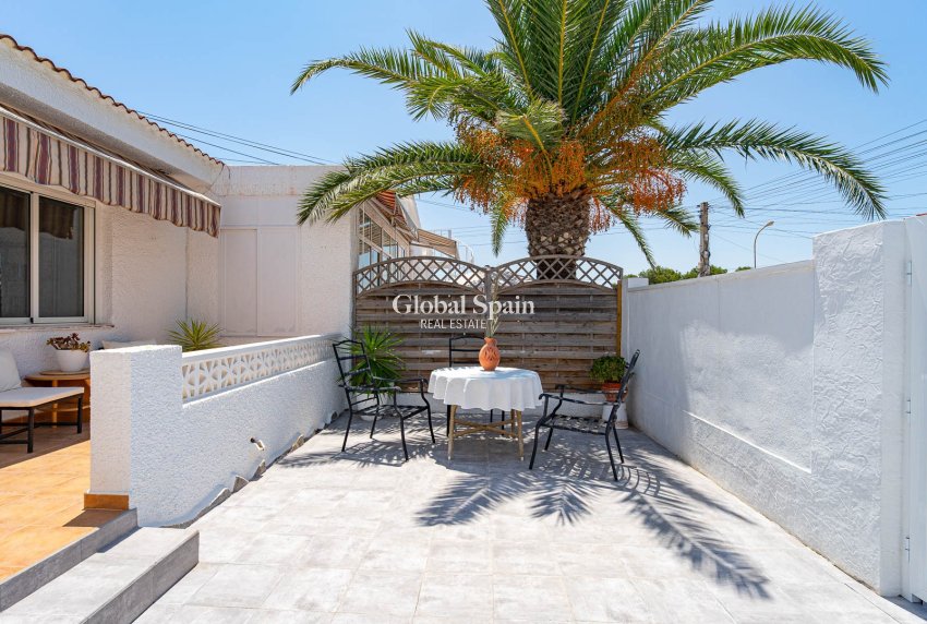 Venta - APARTAMENTO -
CIUDAD QUESADA - Cuidad Quesada