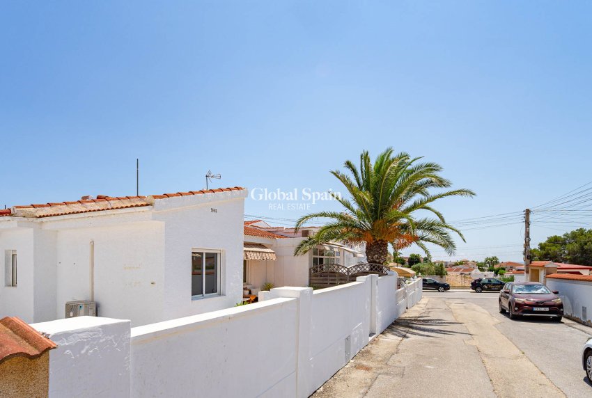 Venta - APARTAMENTO -
CIUDAD QUESADA - Cuidad Quesada