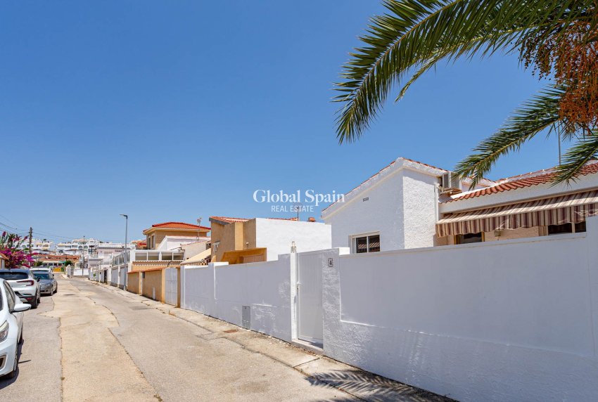 Venta - APARTAMENTO -
CIUDAD QUESADA - Cuidad Quesada