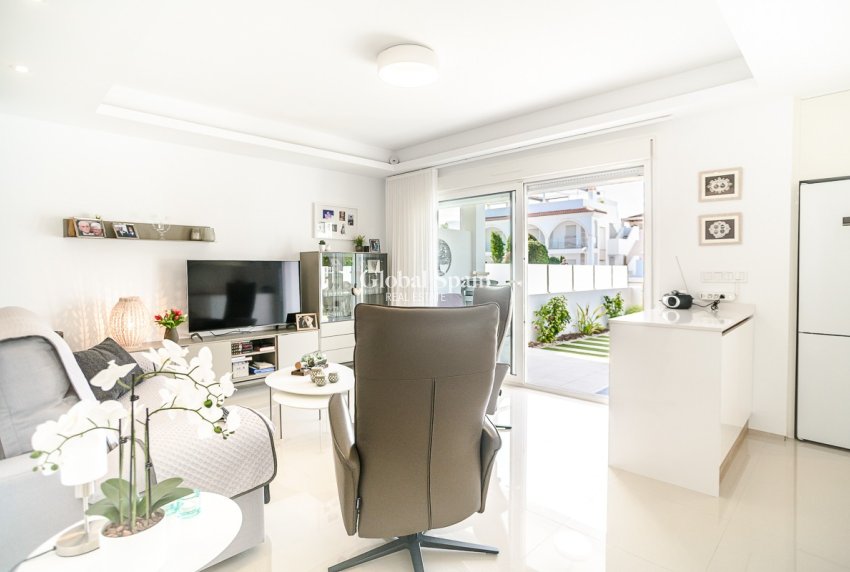 Venta - APARTAMENTO -
CIUDAD QUESADA