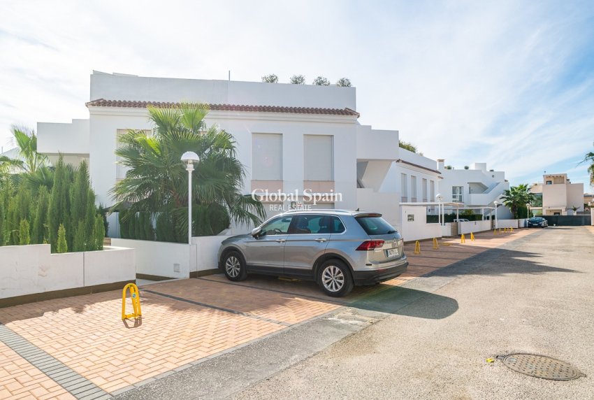 Venta - APARTAMENTO -
CIUDAD QUESADA