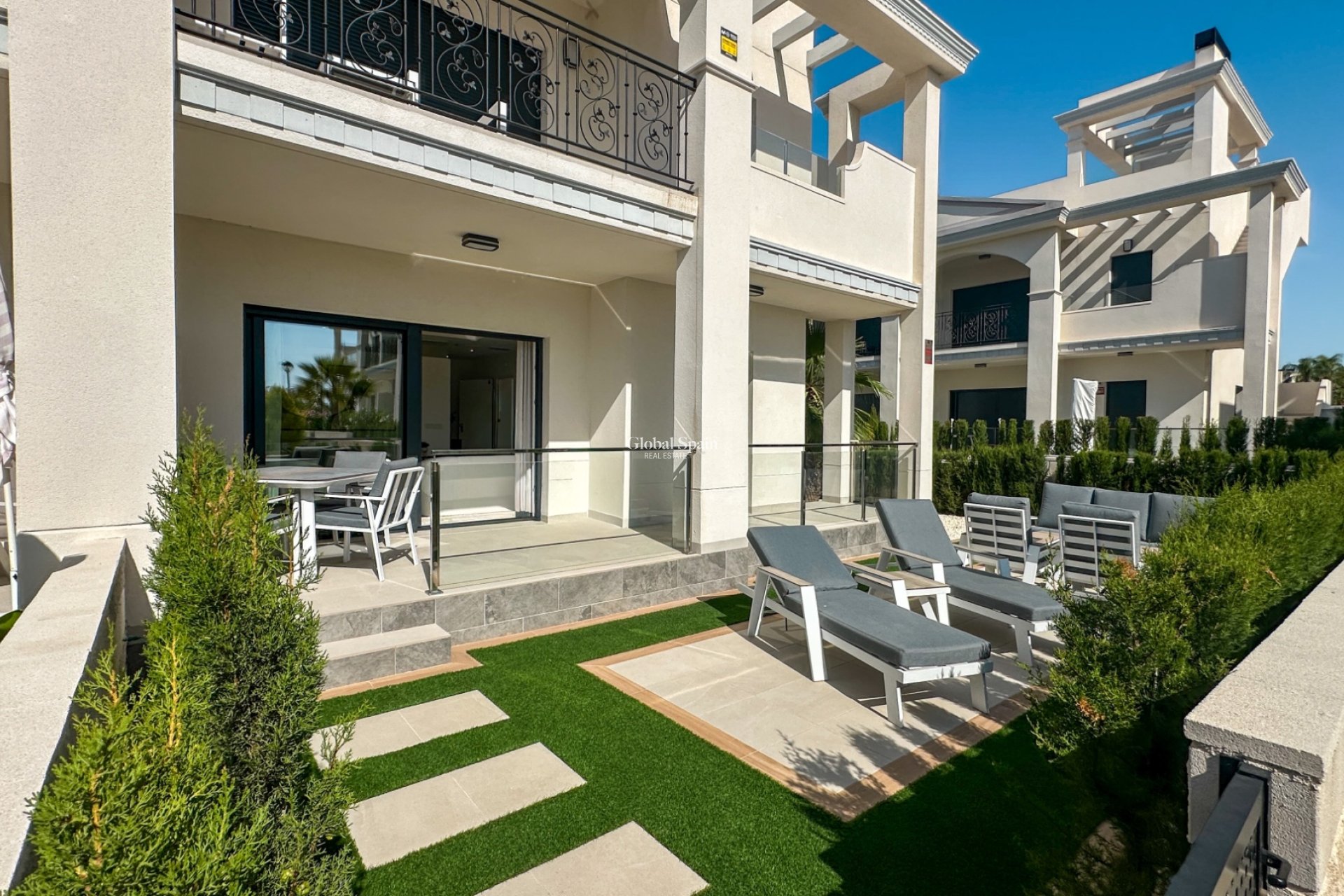Venta - APARTAMENTO -
CIUDAD QUESADA