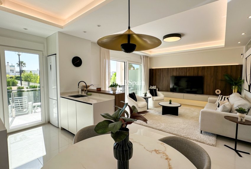 Venta - APARTAMENTO -
CIUDAD QUESADA