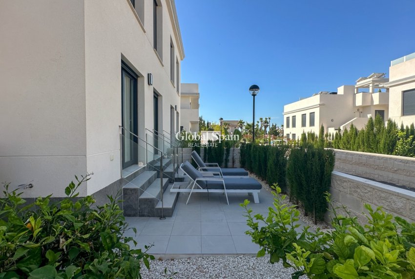 Venta - APARTAMENTO -
CIUDAD QUESADA
