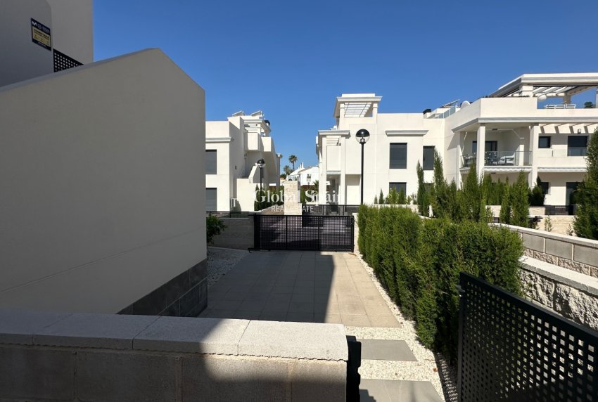 Venta - APARTAMENTO -
CIUDAD QUESADA