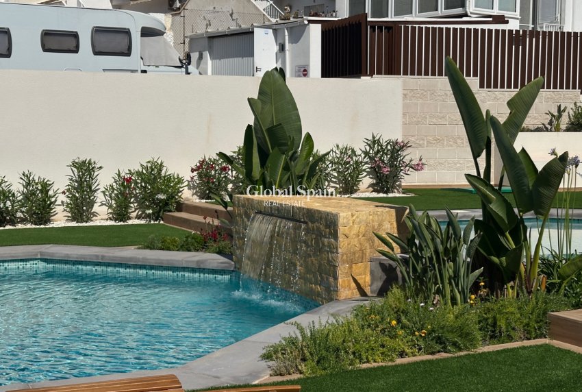Venta - APARTAMENTO -
CIUDAD QUESADA