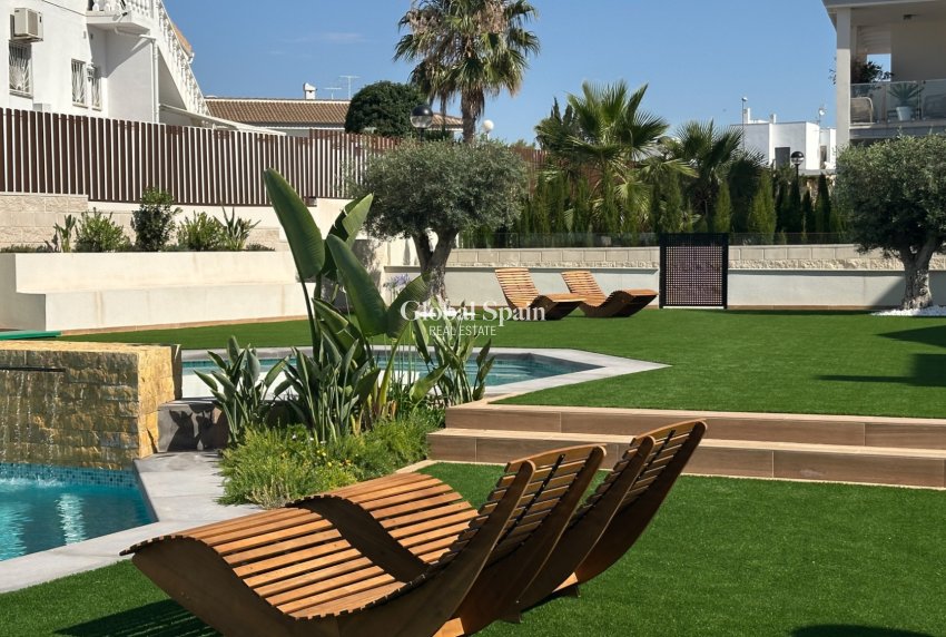 Venta - APARTAMENTO -
CIUDAD QUESADA