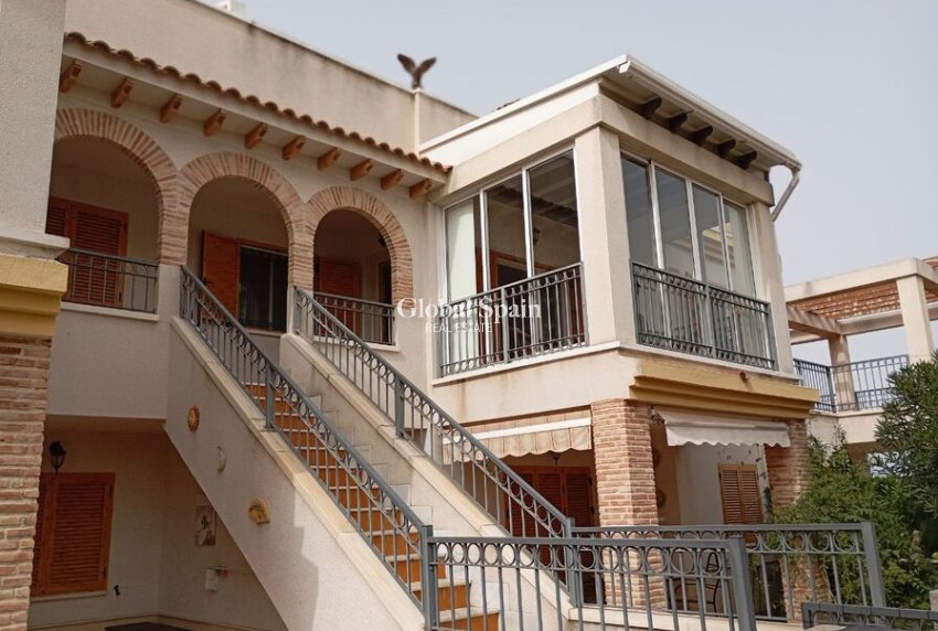 Venta - APARTAMENTO -
DAYA VIEJA - Costa Blanca