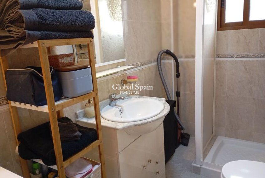 Venta - APARTAMENTO -
DAYA VIEJA - Costa Blanca