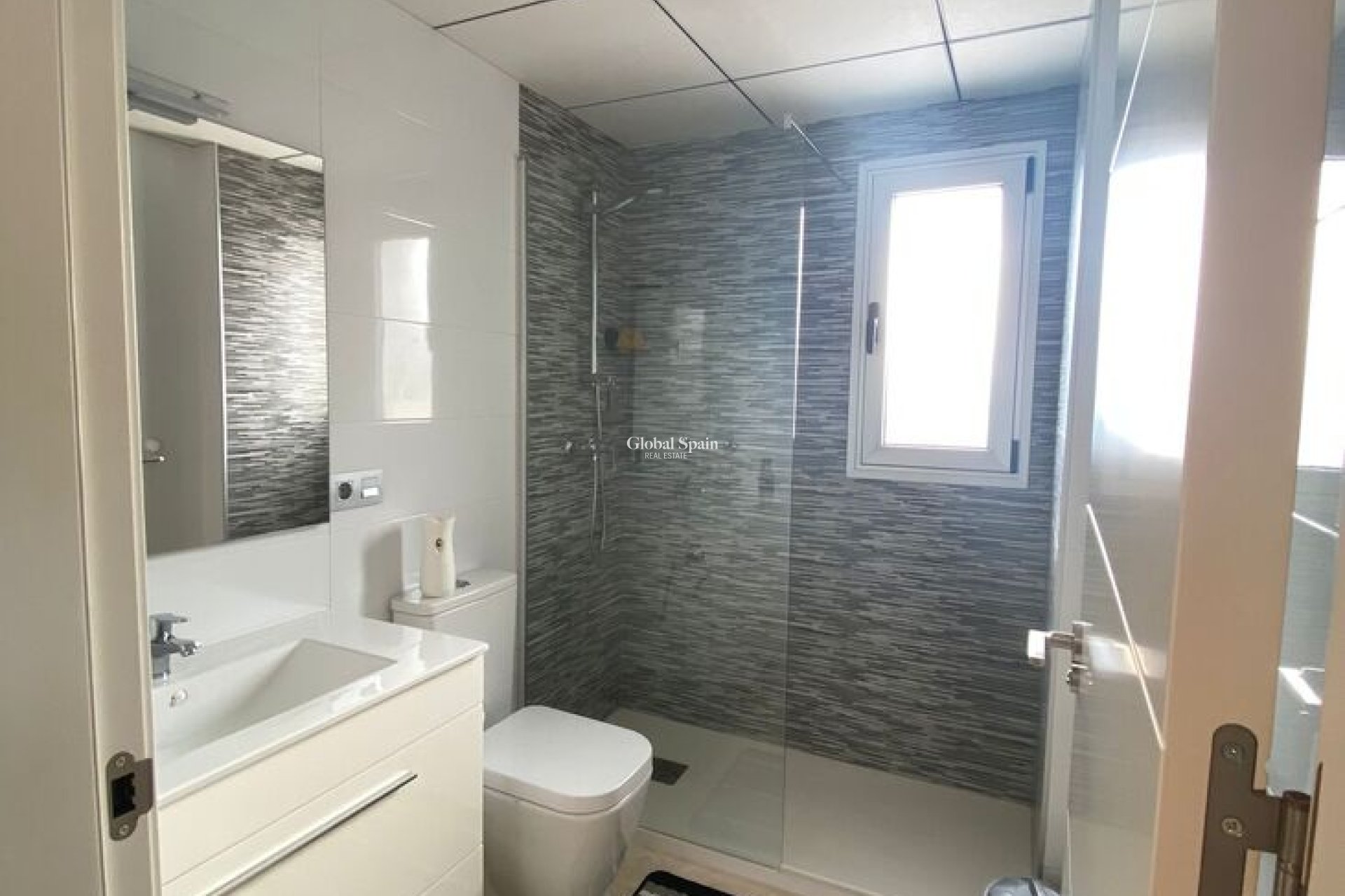 Venta - APARTAMENTO -
DEHESA DE CAMPOAMOR - Las Filipinas