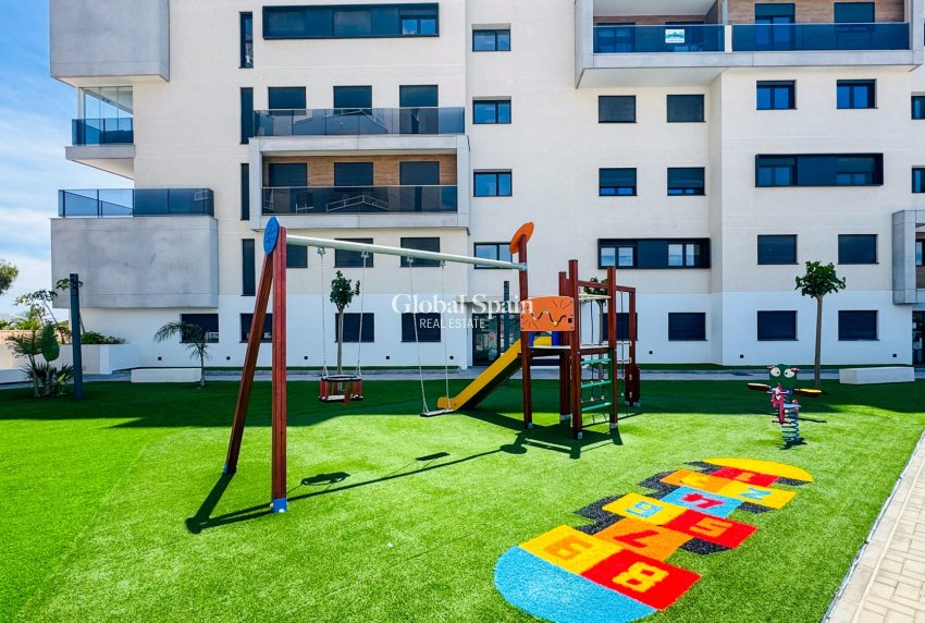 Venta - APARTAMENTO -
DEHESA DE CAMPOAMOR