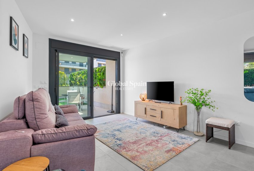 Venta - APARTAMENTO -
DEHESA DE CAMPOAMOR