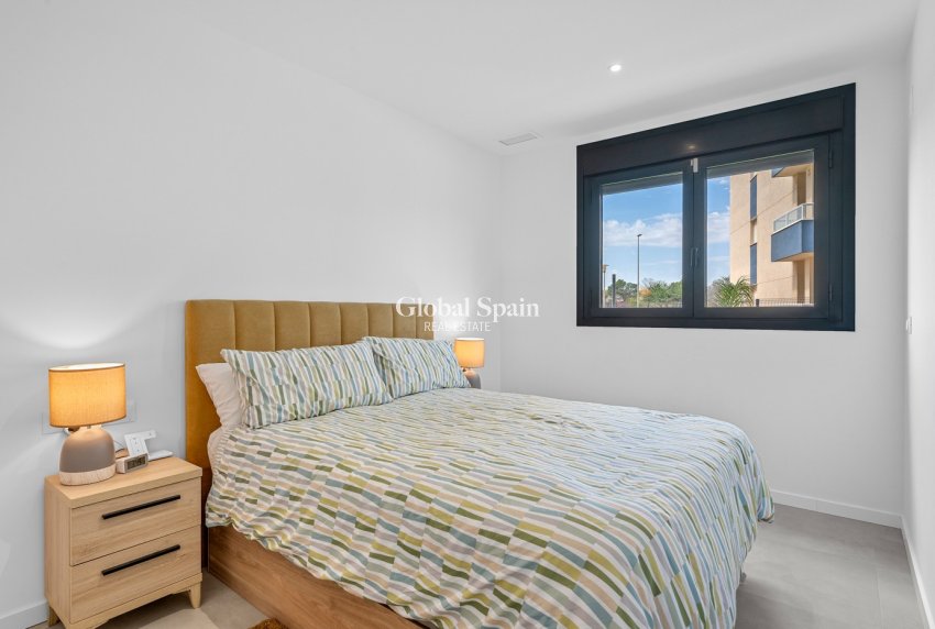 Venta - APARTAMENTO -
DEHESA DE CAMPOAMOR
