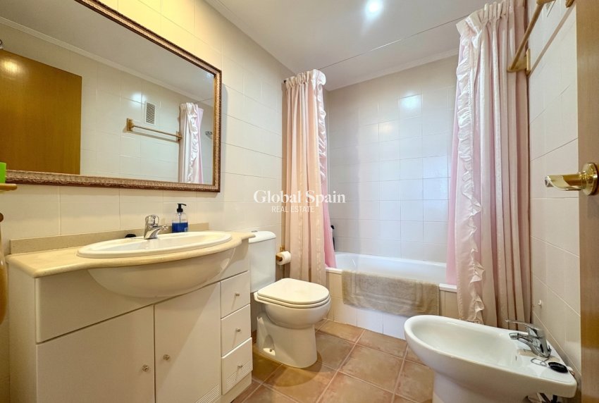 Venta - APARTAMENTO -
DENIA - Center