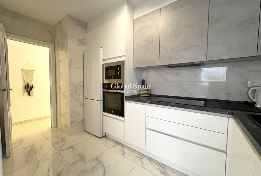 Venta - Apartamento -
DENIA - Center