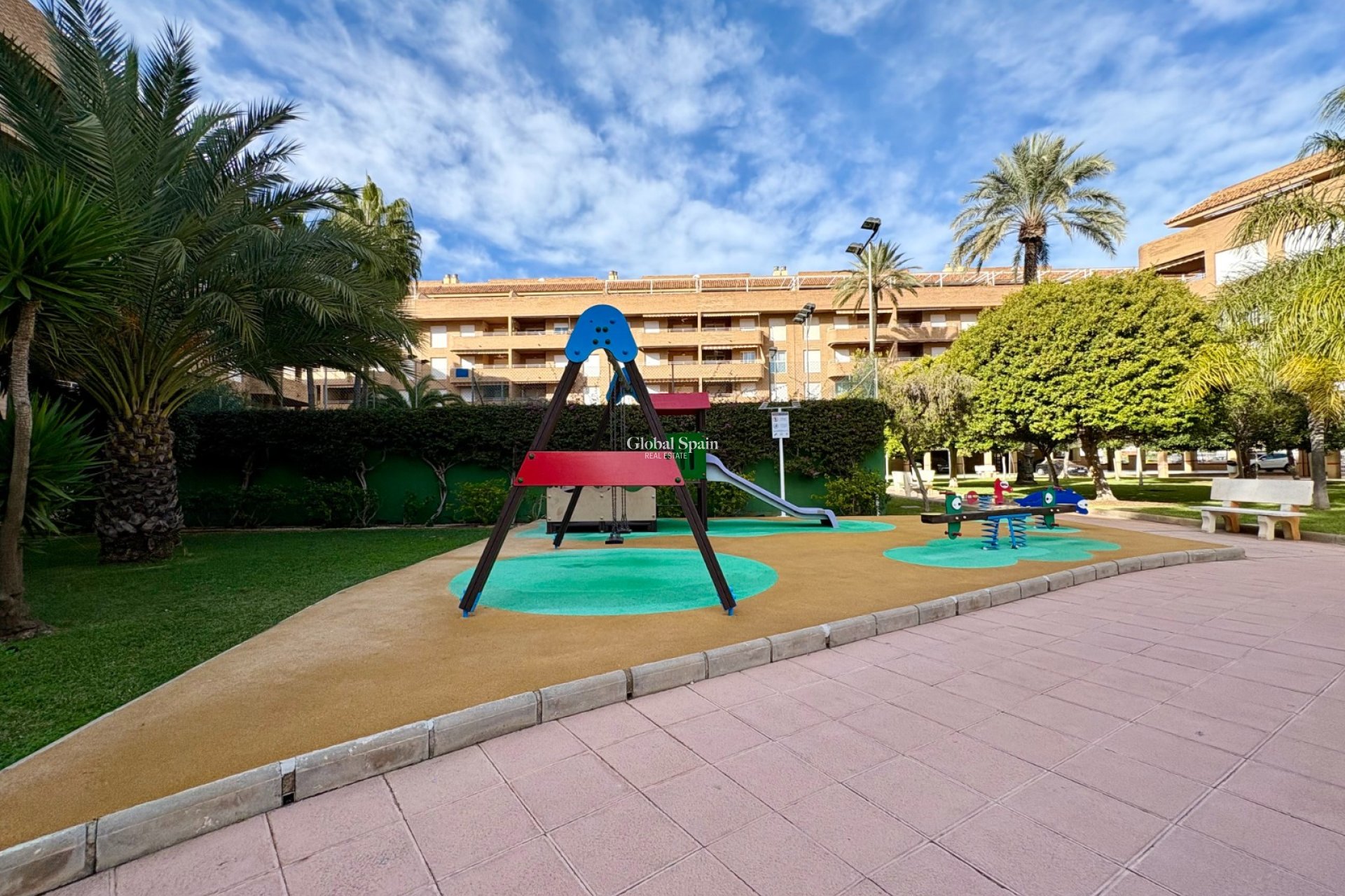 Venta - APARTAMENTO -
DENIA - Port