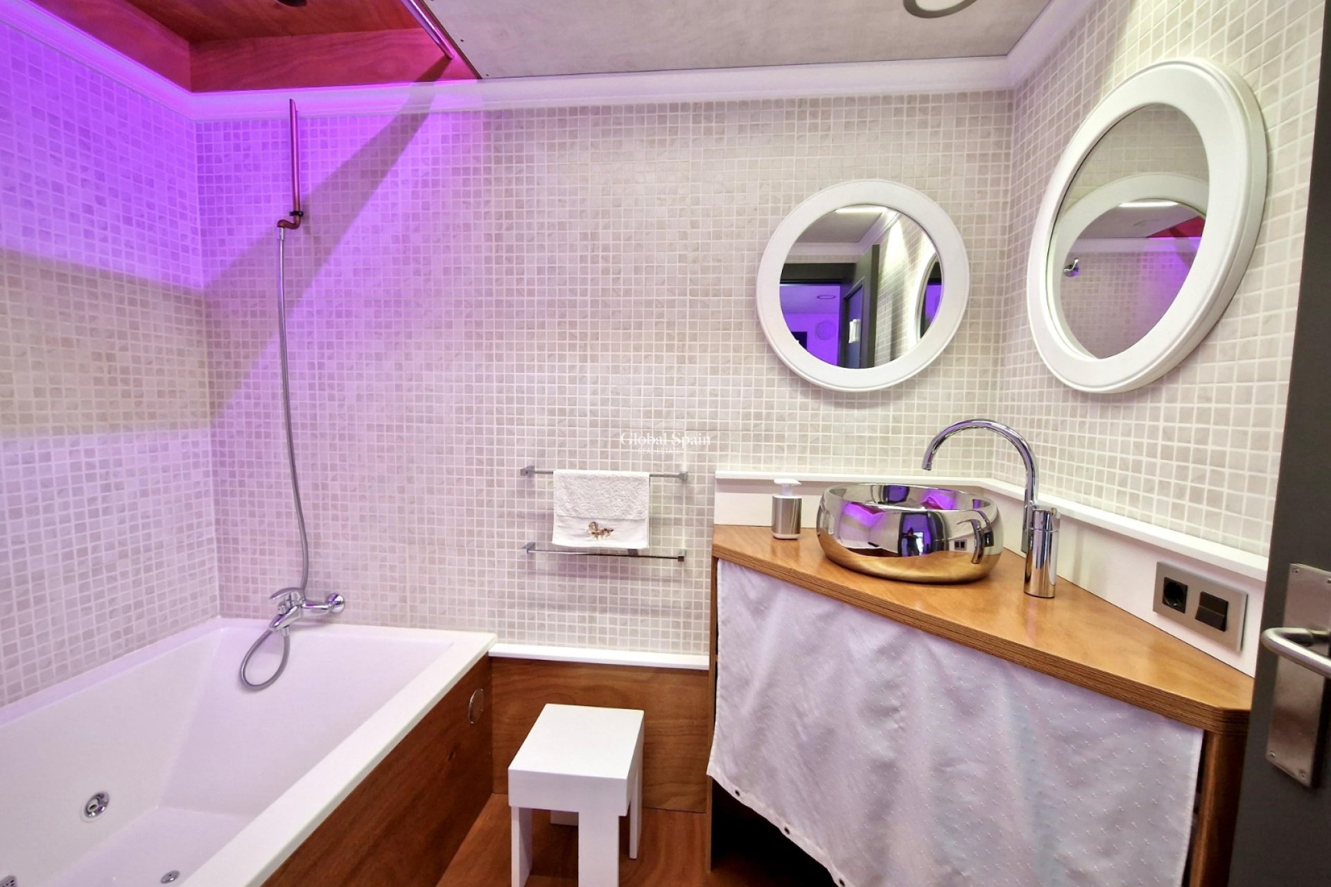 Venta - APARTAMENTO -
DENIA - Port