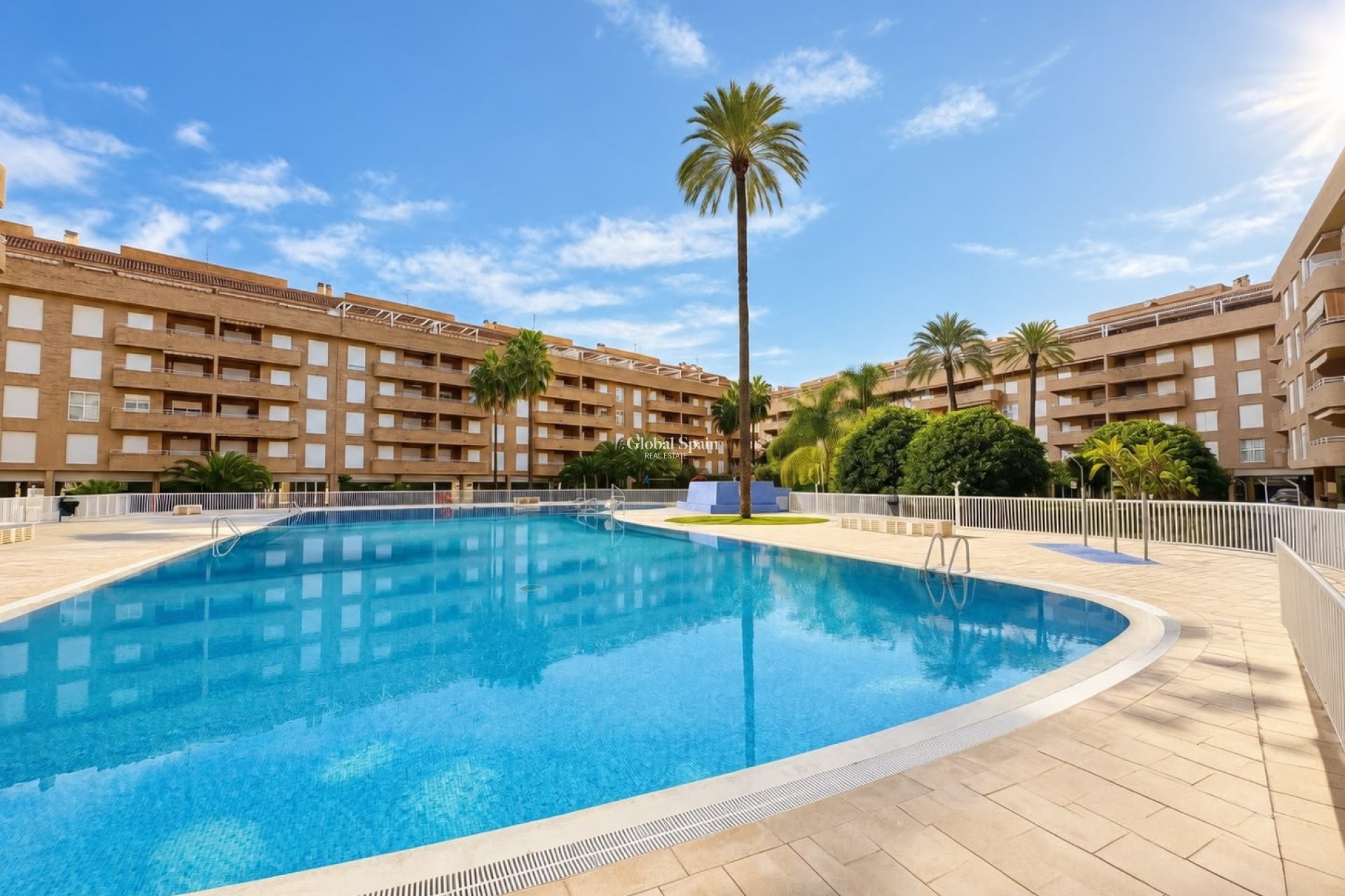 Venta - APARTAMENTO -
DENIA - Port