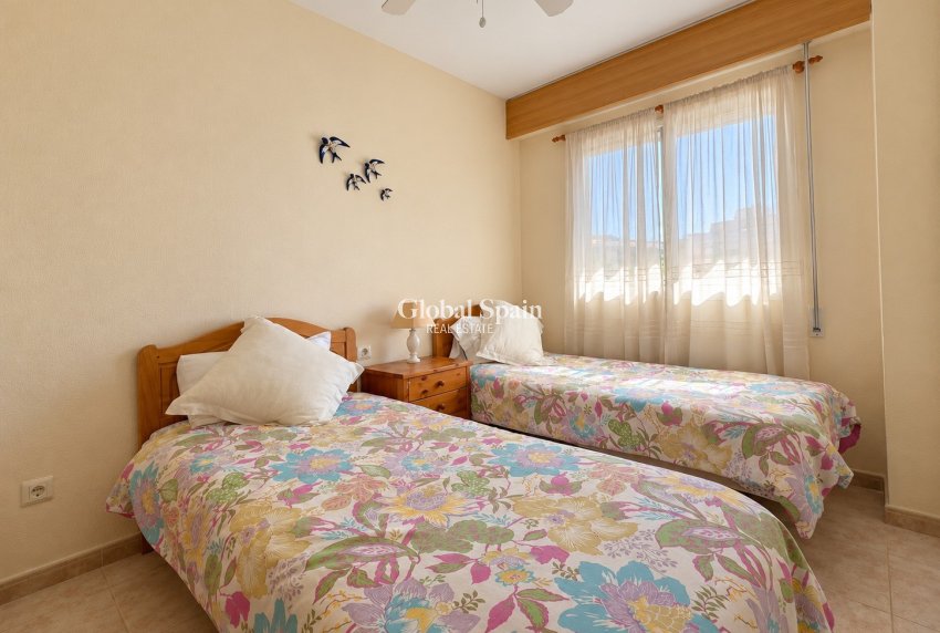 Venta - APARTAMENTO -
DENIA - Port