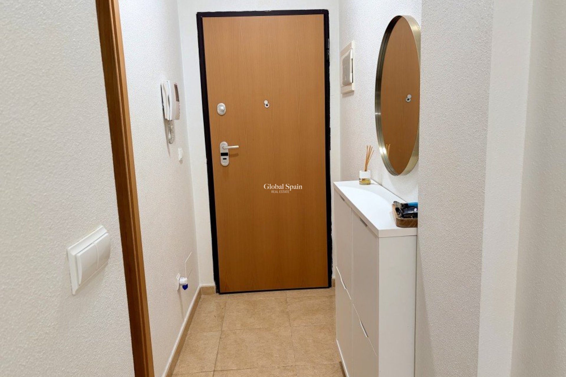 Venta - APARTAMENTO -
DOLORES - Costa Blanca