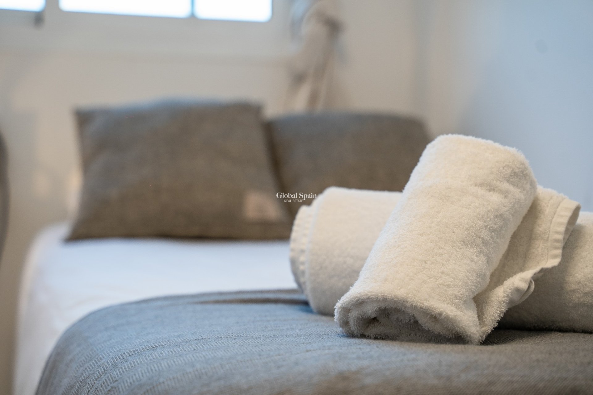 Venta - APARTAMENTO -
EL CAMPELLO - Costa Blanca