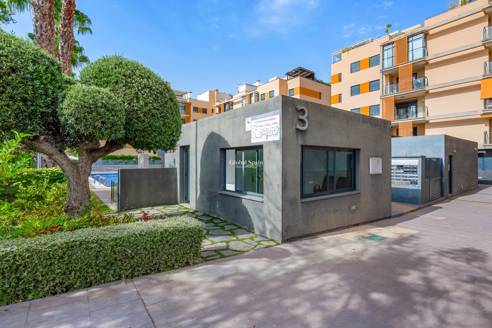 Venta - APARTAMENTO -
EL CAMPELLO - Muchavista