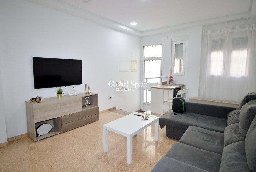 Venta - APARTAMENTO -
ELCHE - Plaza Madrid