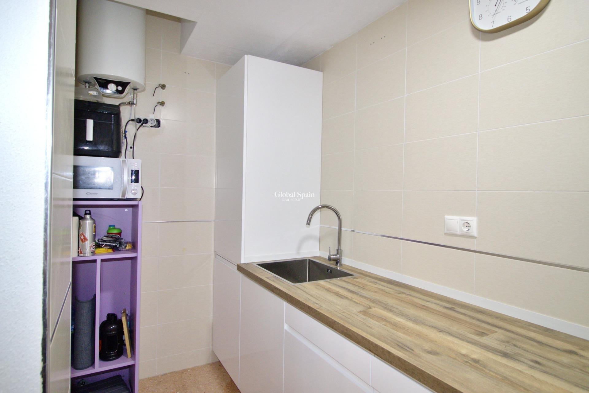 Venta - APARTAMENTO -
ELCHE - Plaza Madrid