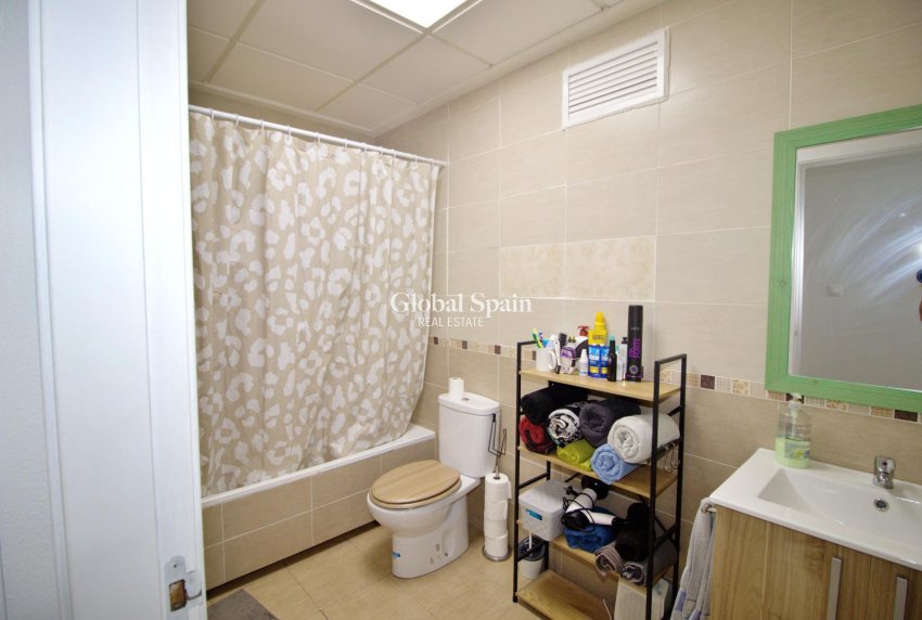 Venta - APARTAMENTO -
ELCHE - Plaza Madrid