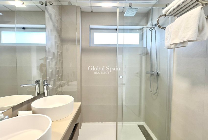 Venta - APARTAMENTO -
FINESTRAT