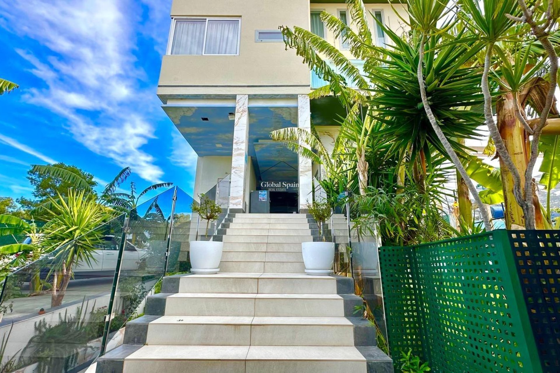 Venta - APARTAMENTO -
FINESTRAT