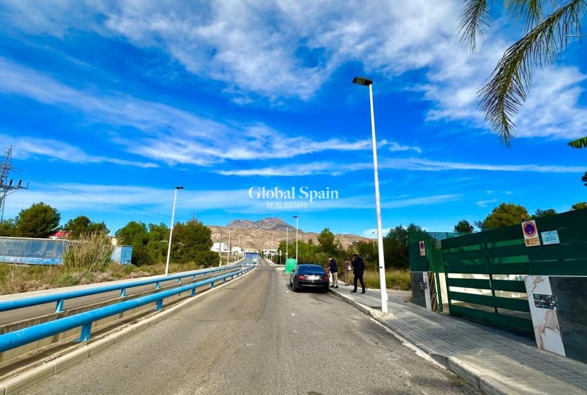 Venta - APARTAMENTO -
FINESTRAT