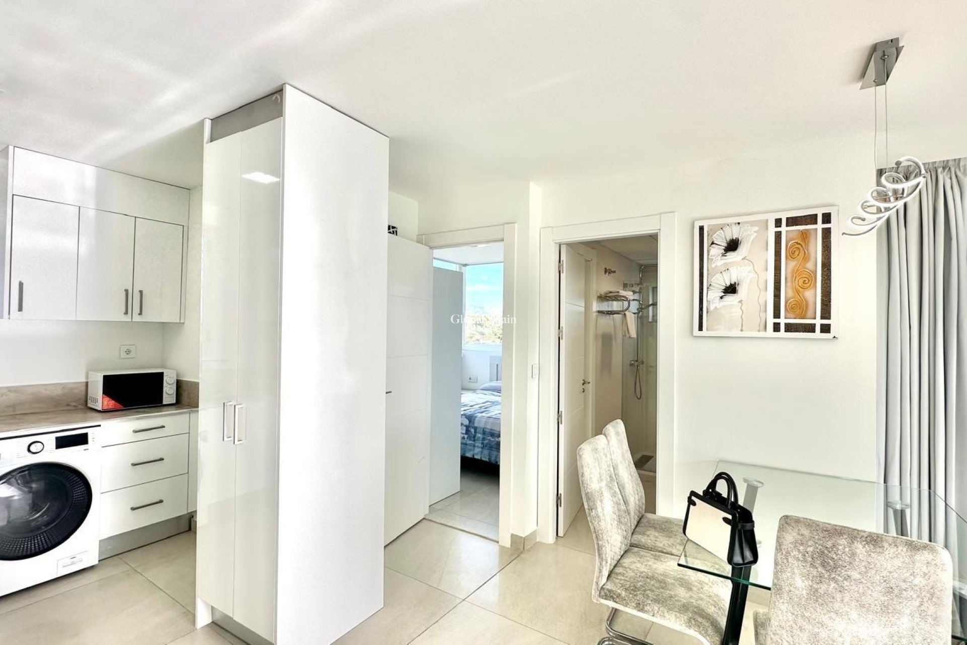 Venta - APARTAMENTO -
FINESTRAT