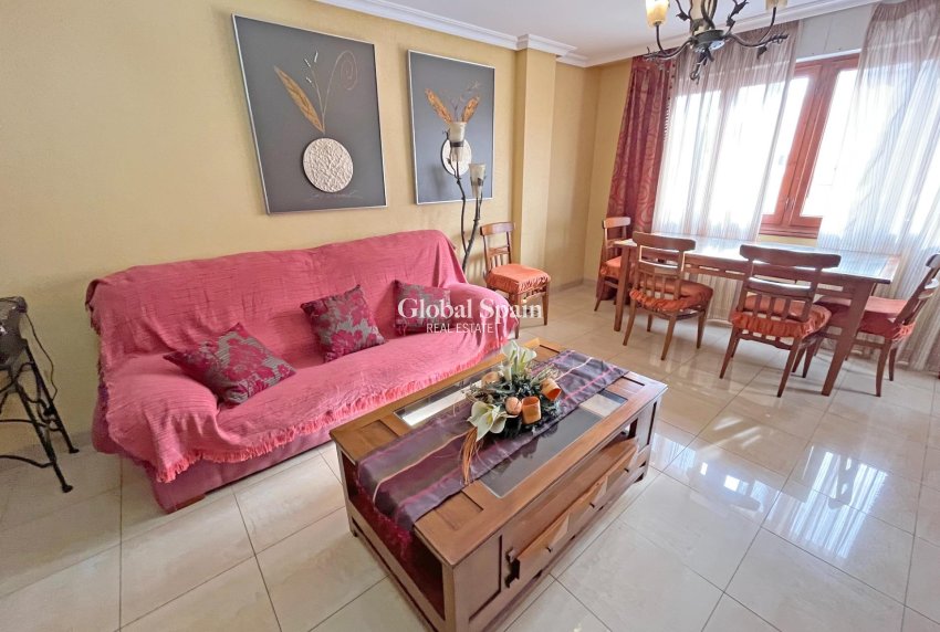 Venta - APARTAMENTO -
FORMENTERA DEL SEGURA - Palacios