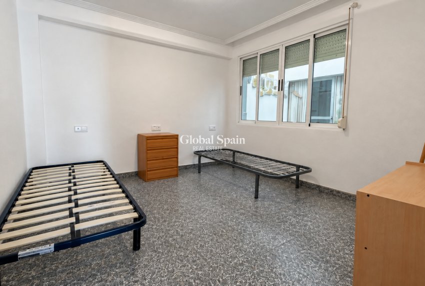 Venta - APARTAMENTO -
GANDÍA - Ciudad