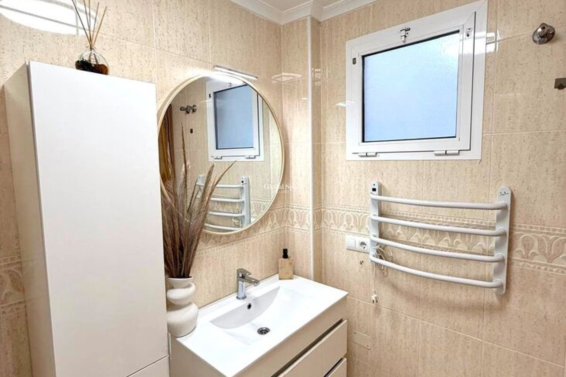 Venta - APARTAMENTO -
GRAN ALACANT - Costa Blanca