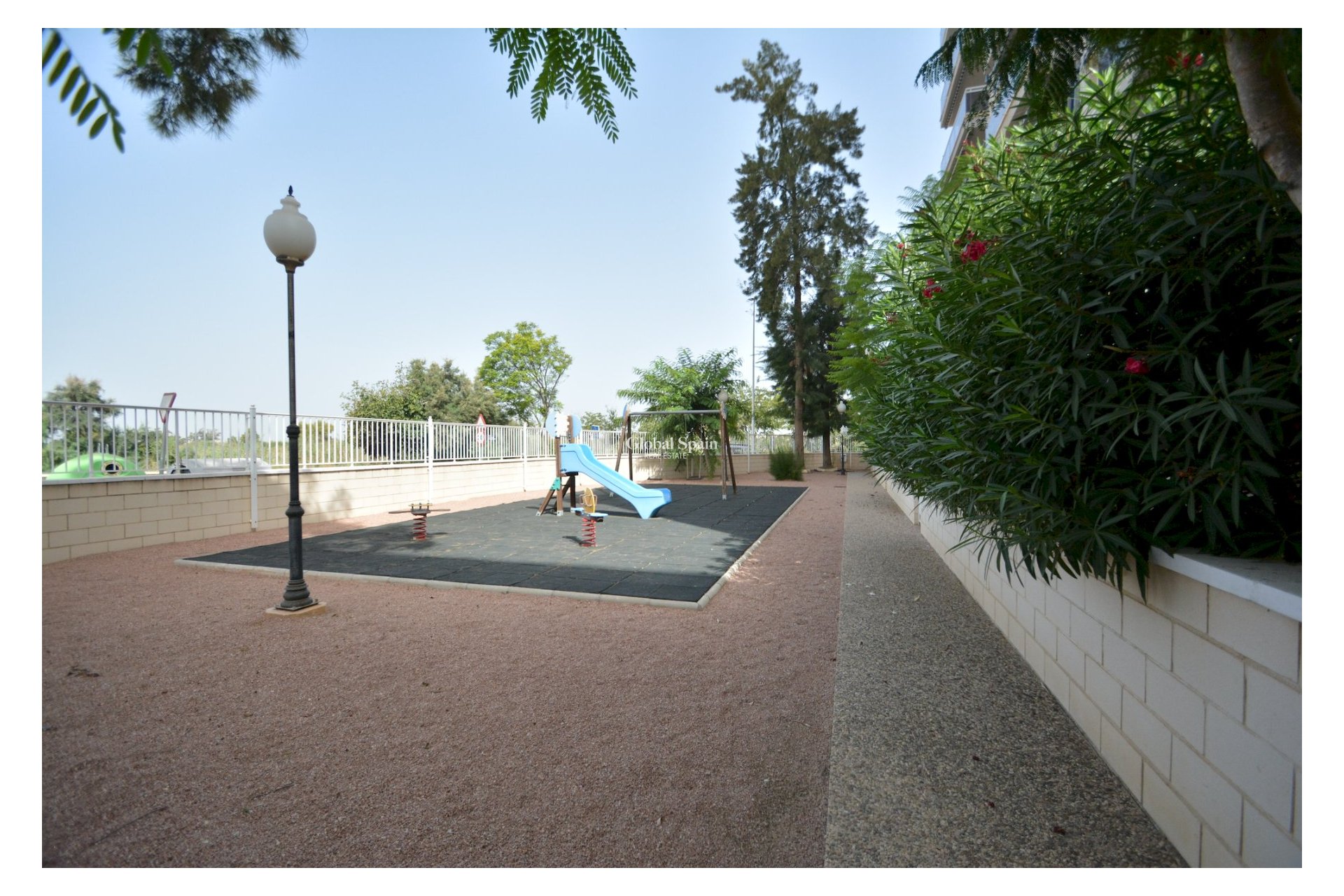 Venta - APARTAMENTO -
GUARDAMAR DEL SEGURA - Costa Blanca