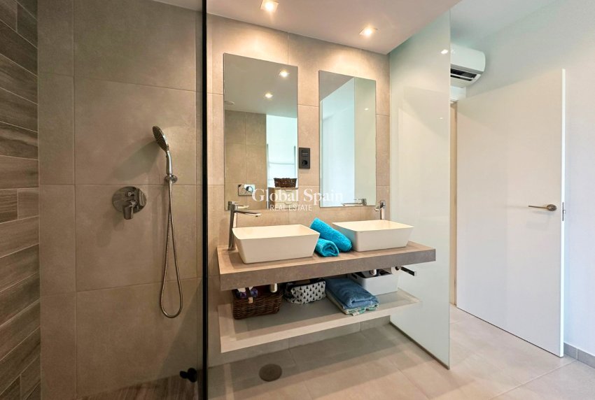 Venta - APARTAMENTO -
GUARDAMAR DEL SEGURA - Costa Blanca