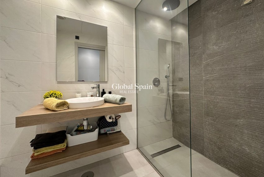 Venta - APARTAMENTO -
GUARDAMAR DEL SEGURA - Costa Blanca