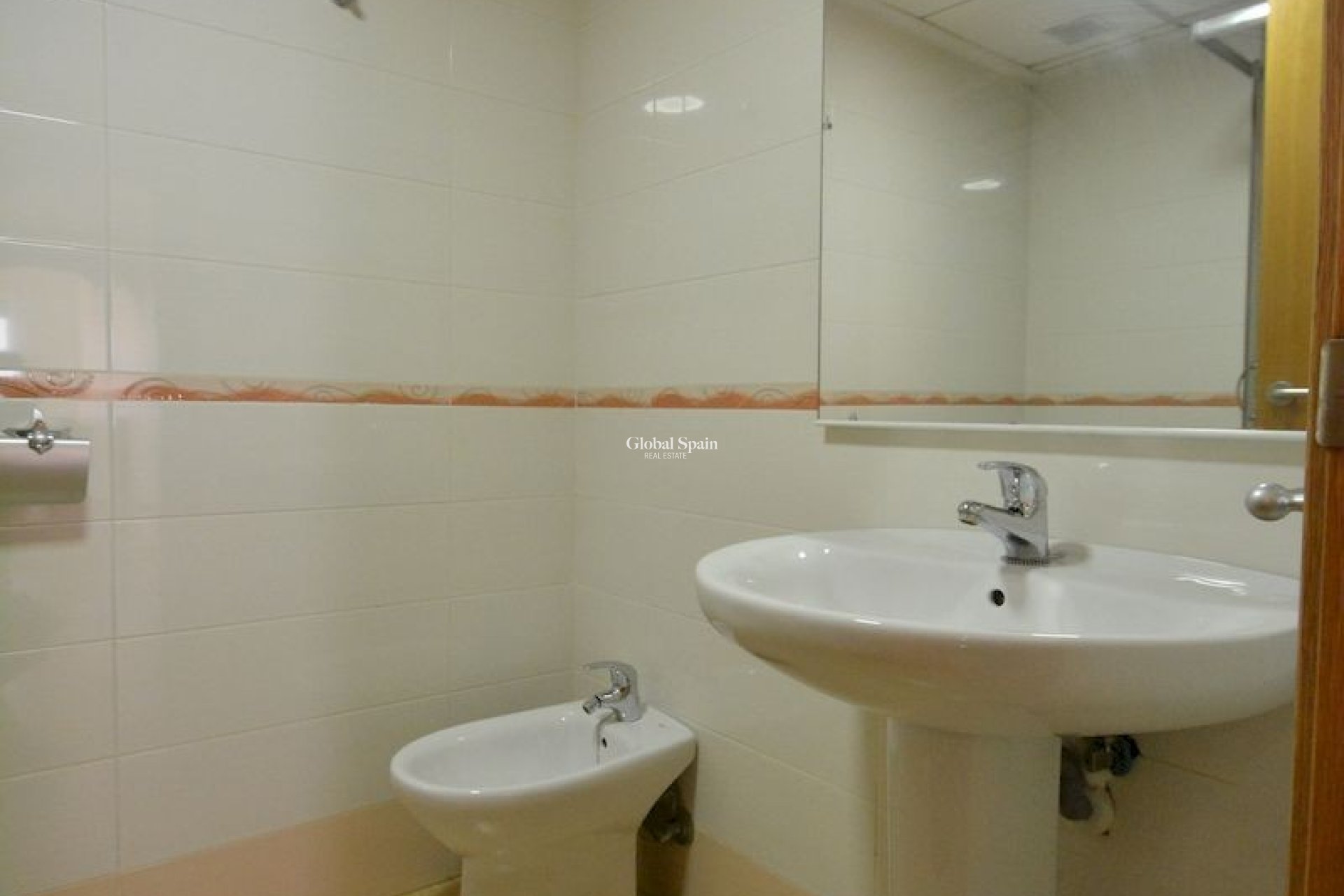Venta - APARTAMENTO -
GUARDAMAR DEL SEGURA - Costa Blanca