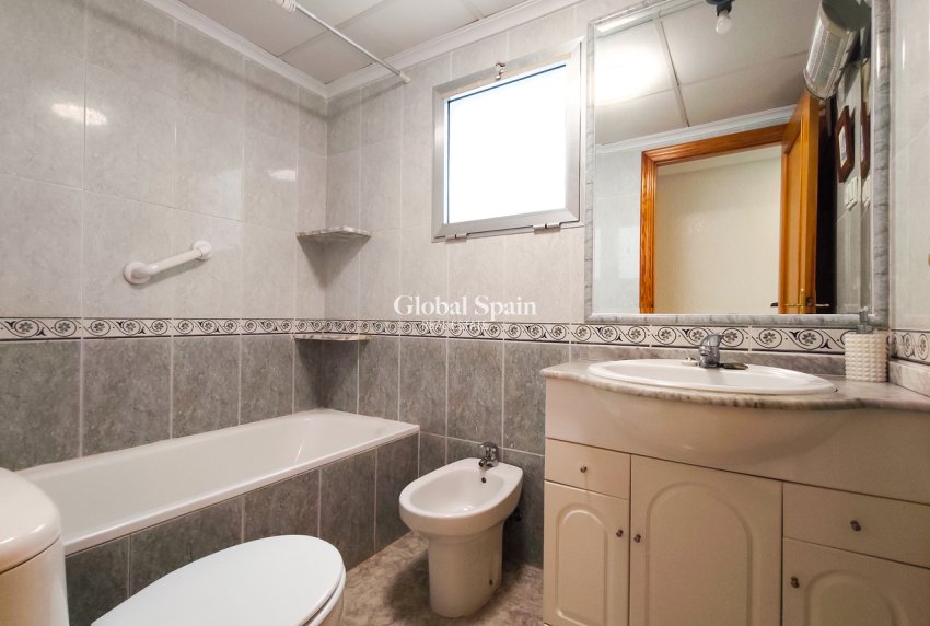 Venta - APARTAMENTO -
GUARDAMAR DEL SEGURA - Costa Blanca