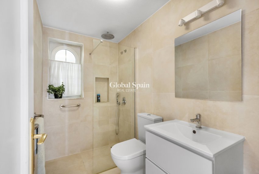 Venta - APARTAMENTO -
GUARDAMAR DEL SEGURA - Costa Blanca