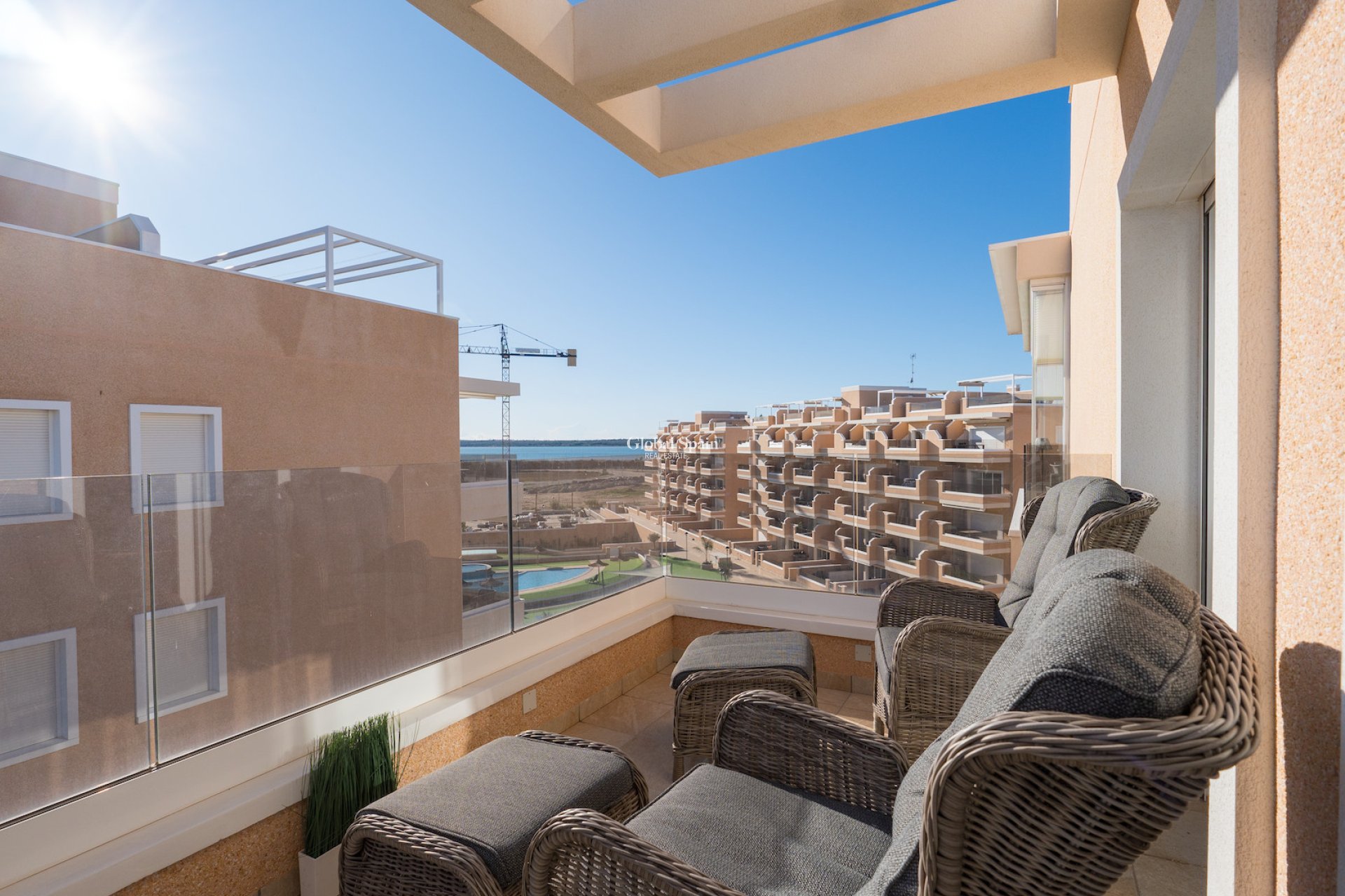 Venta - APARTAMENTO -
GUARDAMAR DEL SEGURA - El Raso