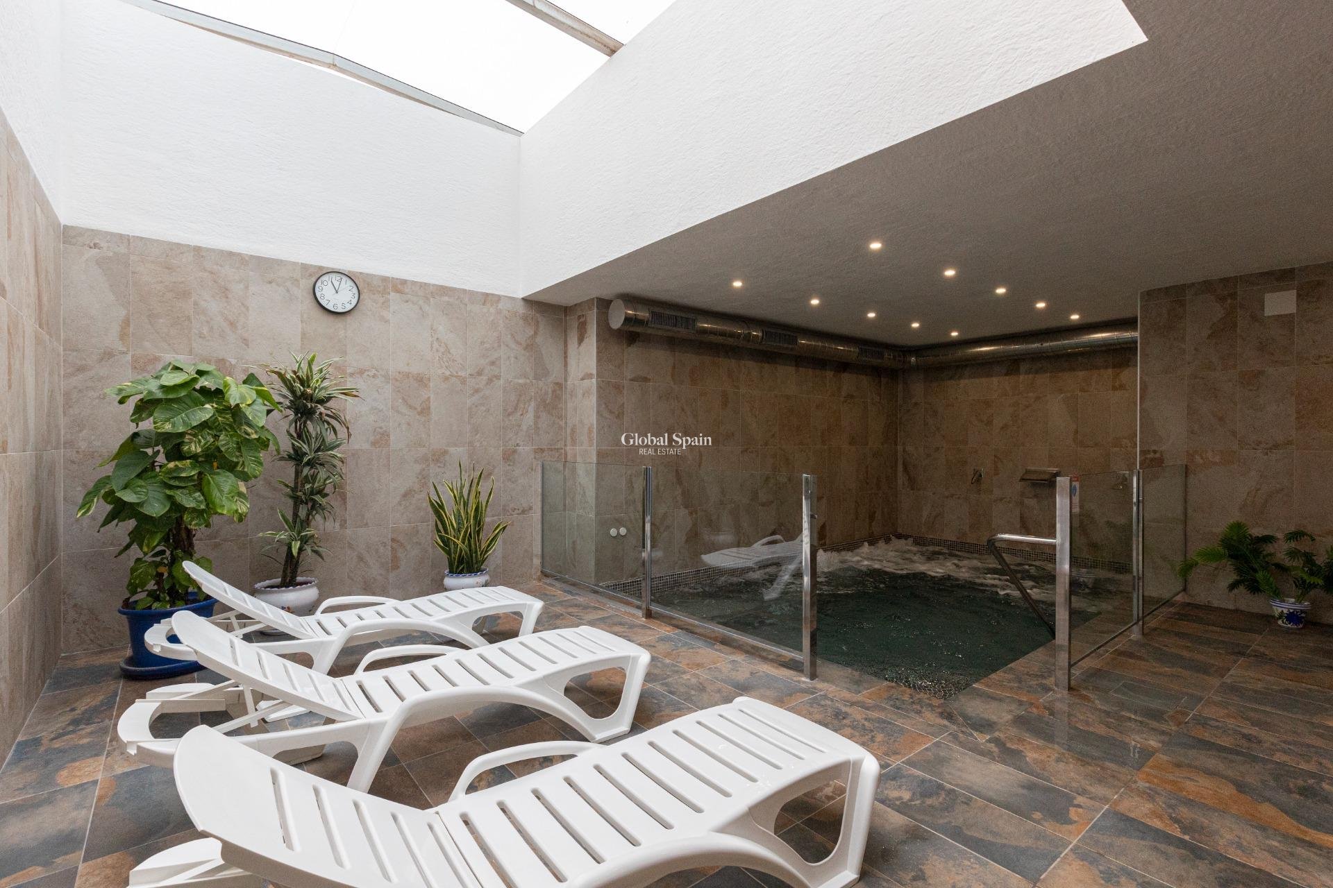 Venta - APARTAMENTO -
GUARDAMAR DEL SEGURA - EL RASO