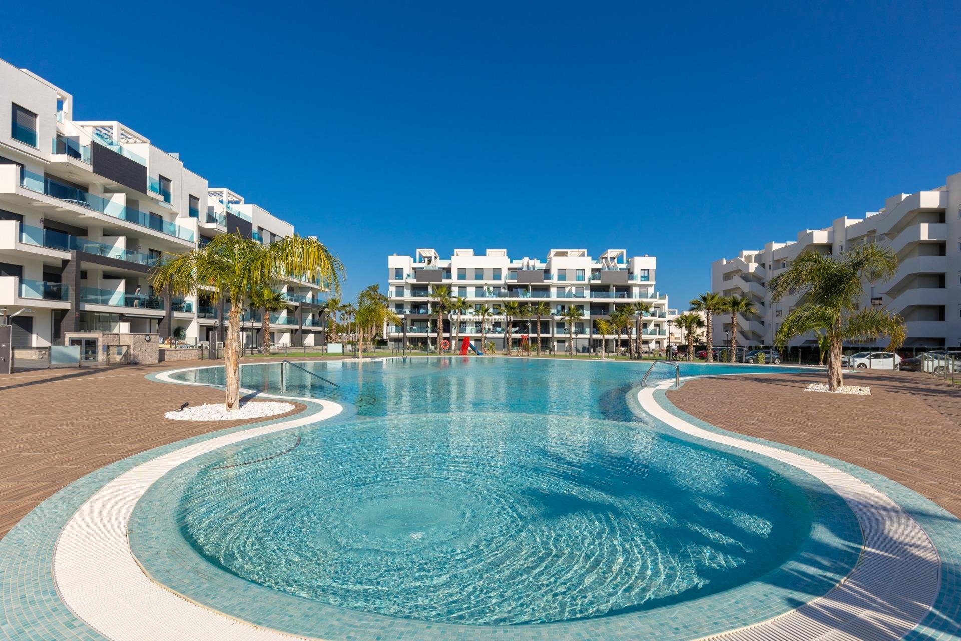 Venta - APARTAMENTO -
GUARDAMAR DEL SEGURA - EL RASO