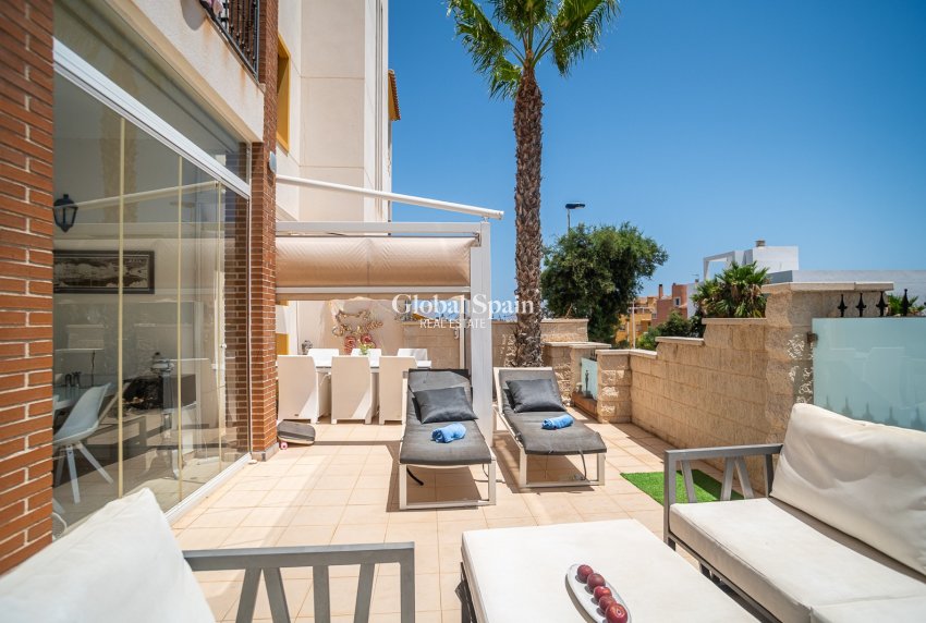 Venta - APARTAMENTO -
GUARDAMAR DEL SEGURA - Guardamar del Segura