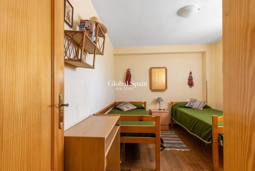 Venta - Apartamento -
GUARDAMAR DEL SEGURA - Urb. pinomar