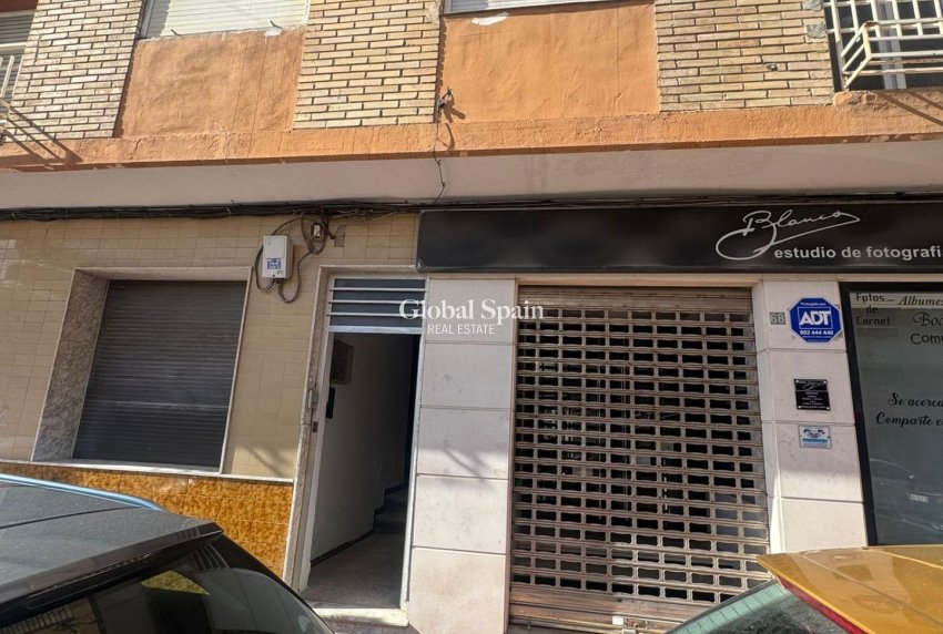 Venta - APARTAMENTO -
GUARDAMAR DEL SEGURA