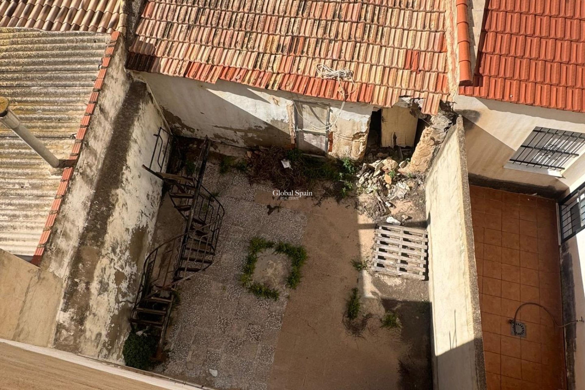 Venta - APARTAMENTO -
GUARDAMAR DEL SEGURA