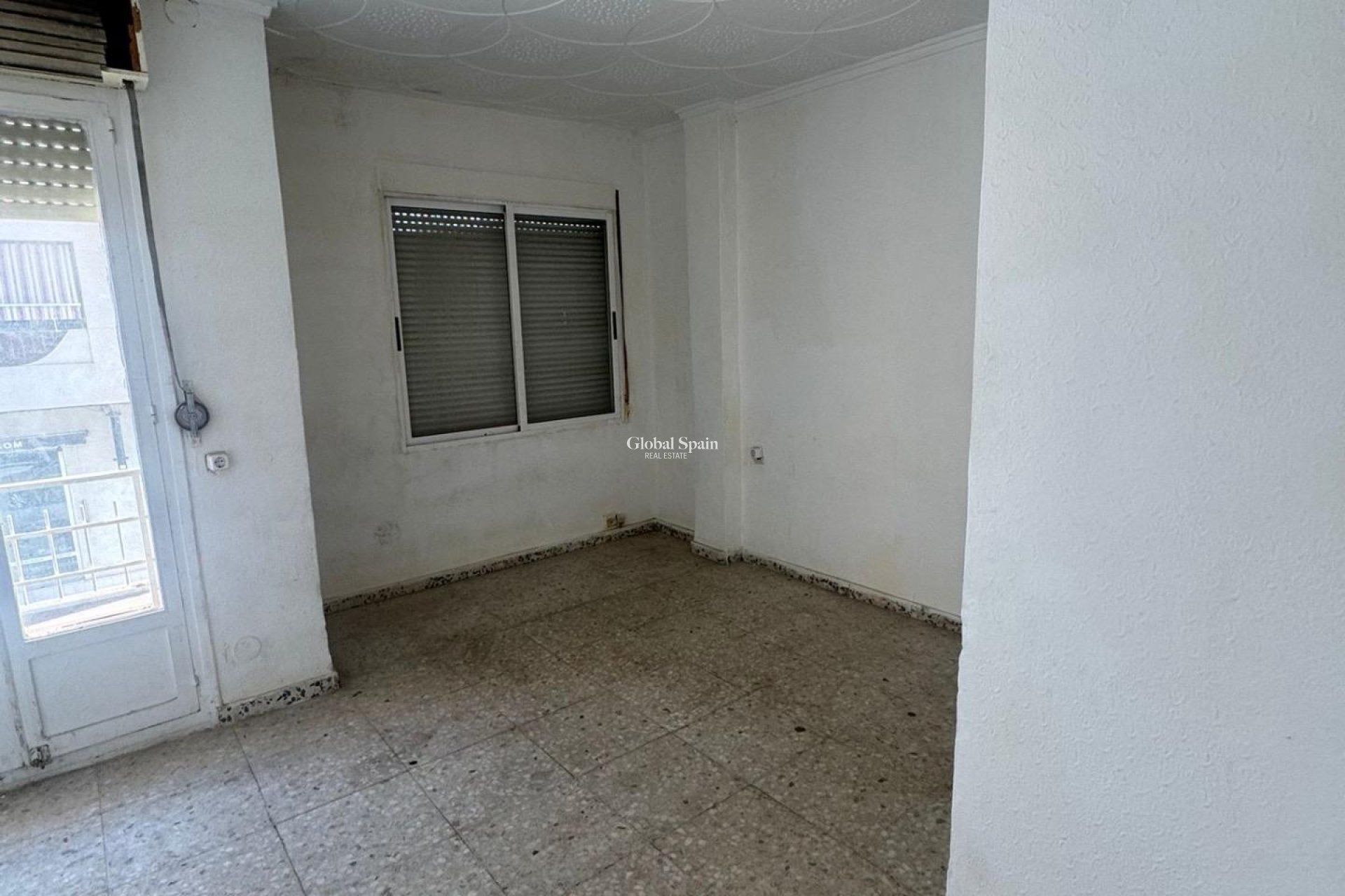 Venta - APARTAMENTO -
GUARDAMAR DEL SEGURA